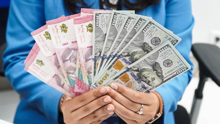 Analis Proyeksikan Rupiah Melemah, Terimbas Perang AS-Iran